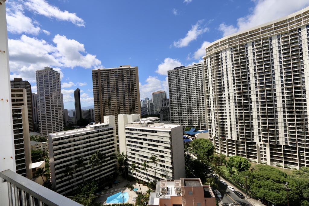 Gem Of Waikiki At Inn On The Park Гонолулу Екстер'єр фото